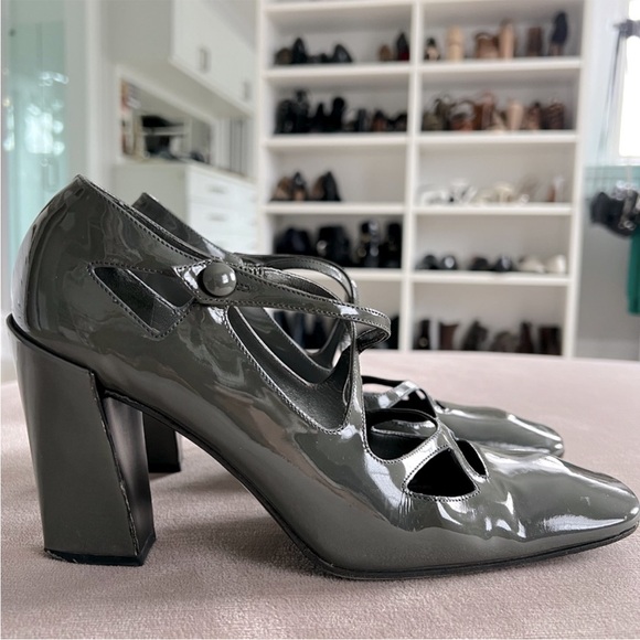 Miu Miu Shoes - Rare! Vintage Miu Miu Prada Vernice Heels - color Gendarme (grey) - size 37